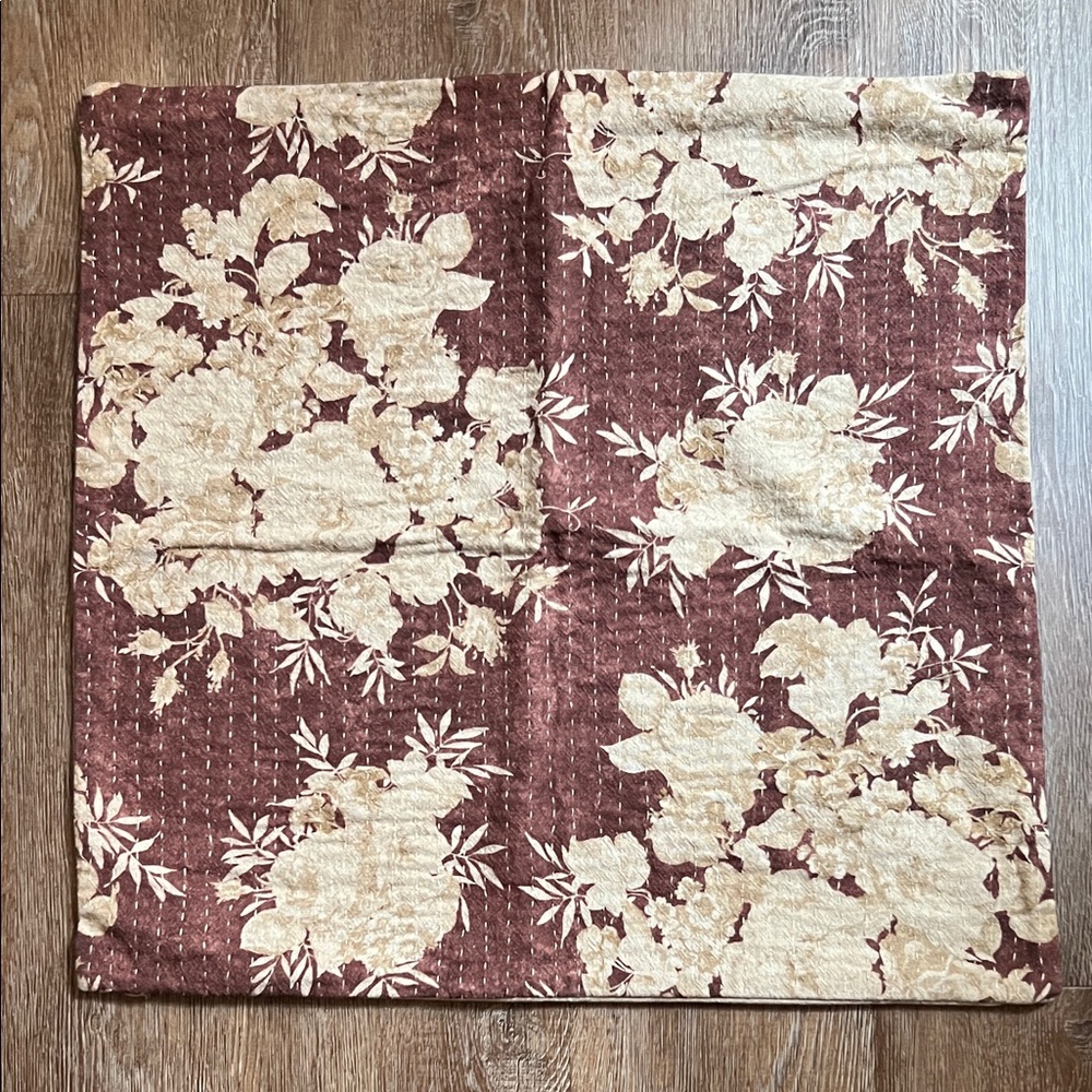 Pottery Barn Burgandy Cream Cotton Pillow Cover 22x22